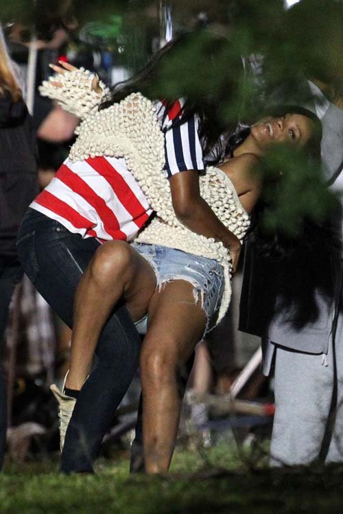 Rihanna - on the set of 'The End of the World' in New Orleans